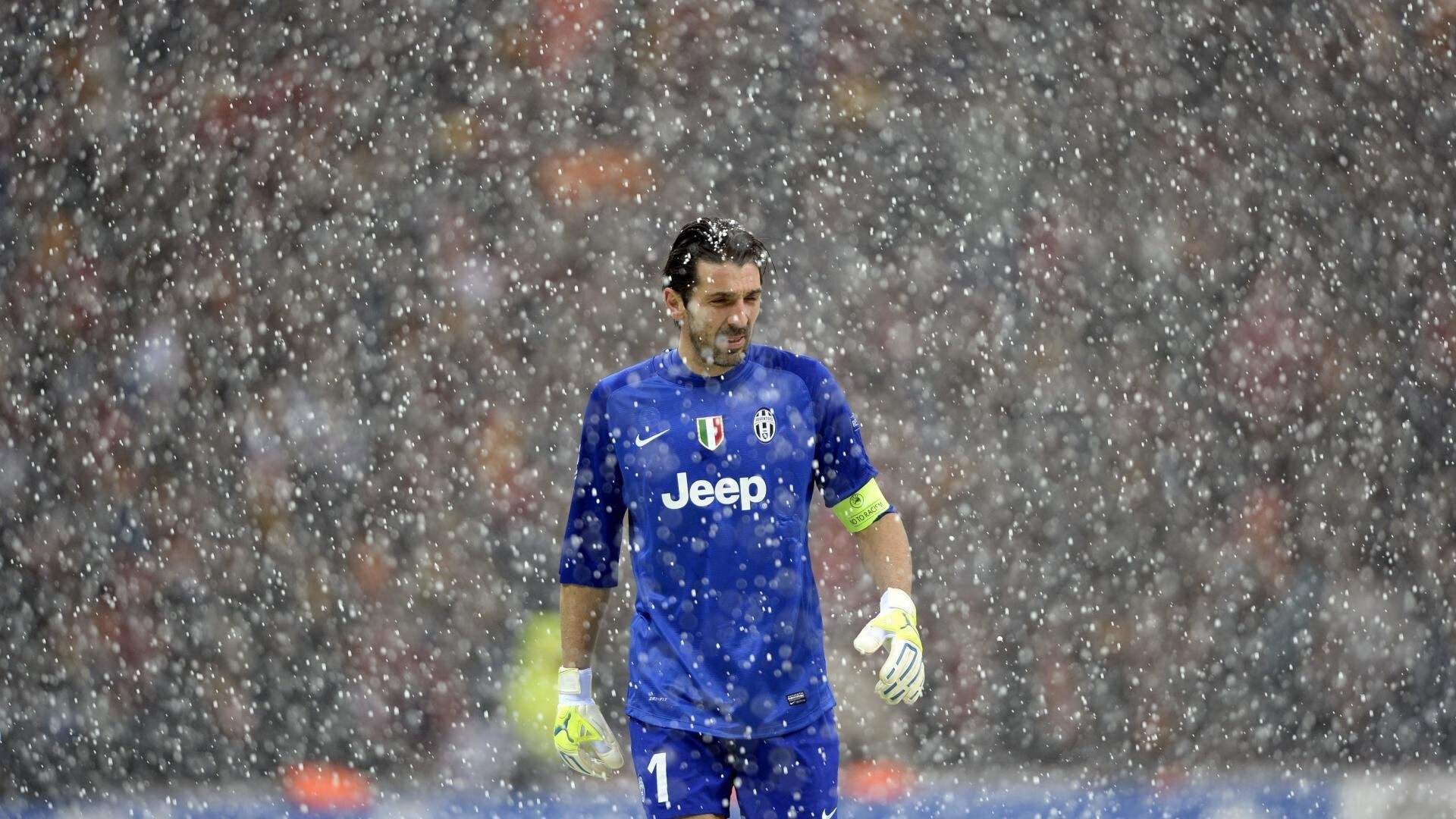 世界杯后:部分失利球队的主力被嘘 球迷分化引发“应不应该宽容国脚”争论